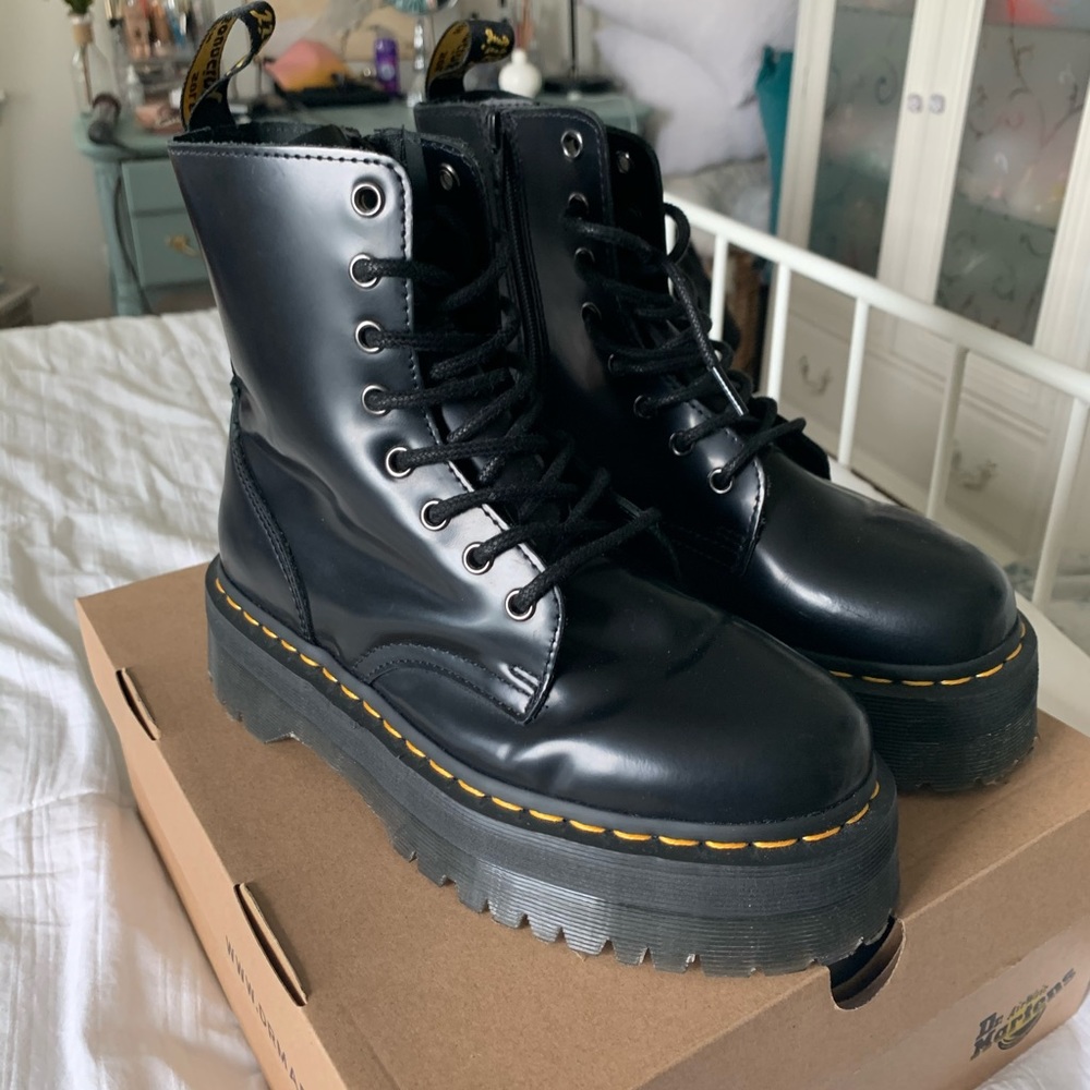 BRAND NEW Jadon Dr. Martens Boots